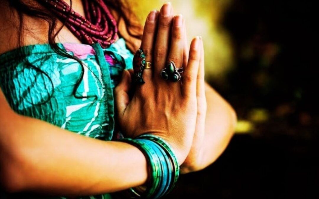 Mudra de oración Namaste Anjali Mudra