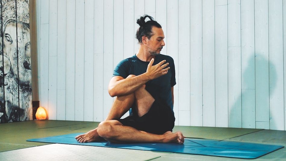 Cárgate de Yoga en 25 minutos