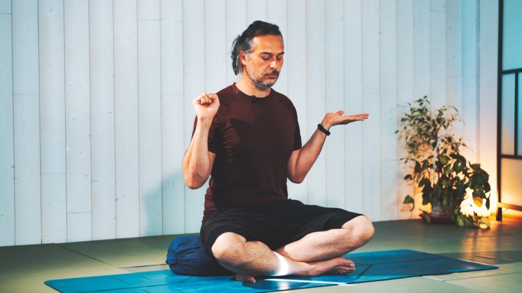 invocando un estado meditativo Kundalini Yoga